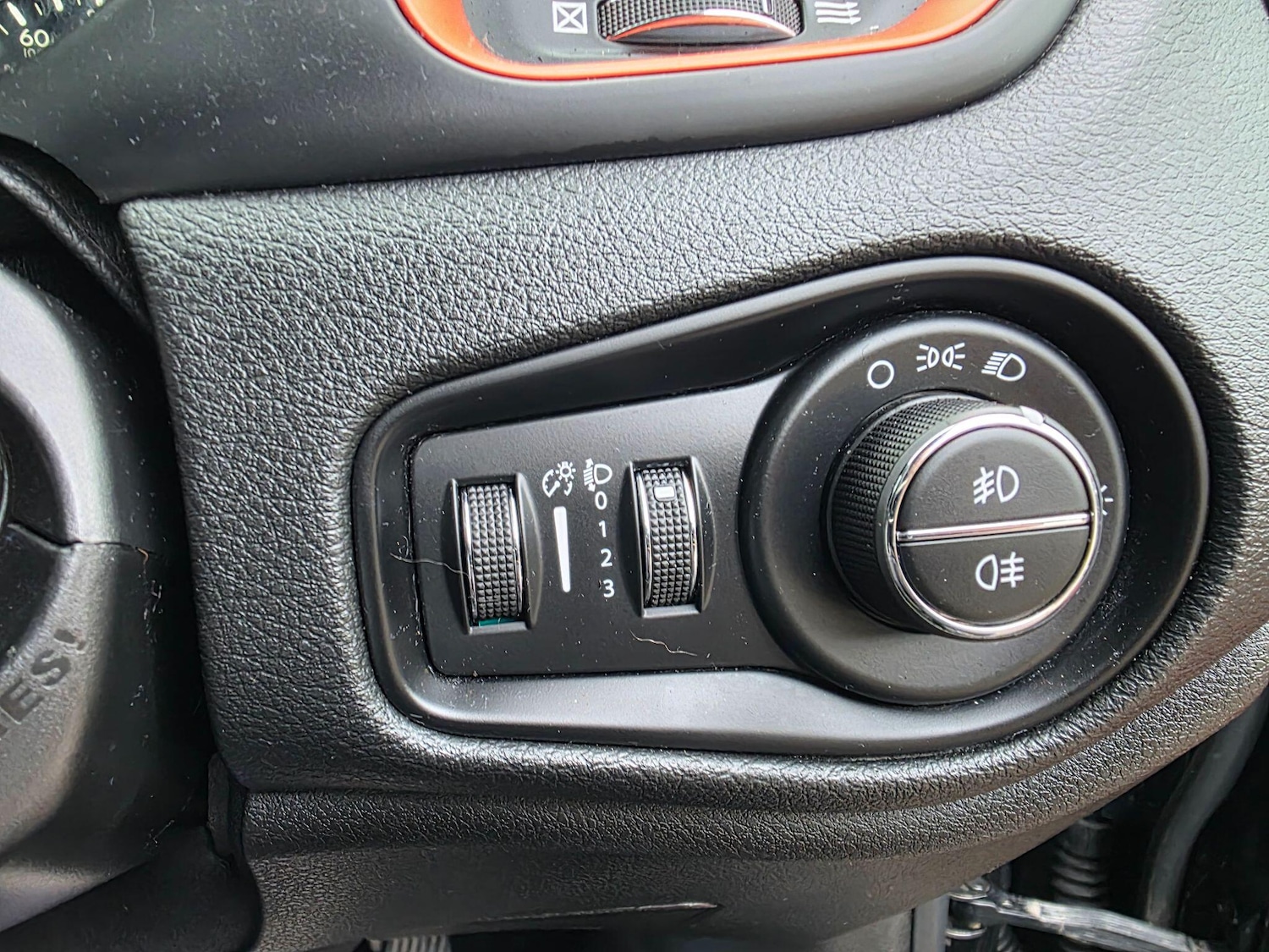 Used Jeep Renegade 2018 for sale - 77097583: Photo 17