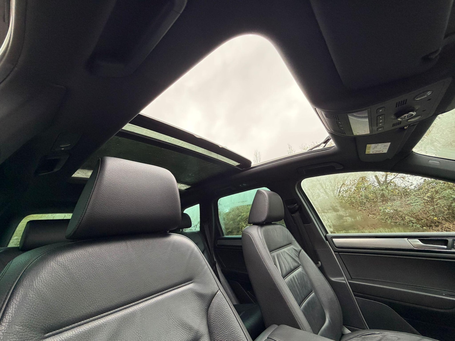 Used Volkswagen Touareg 2016 for sale - 77439696: Photo 17