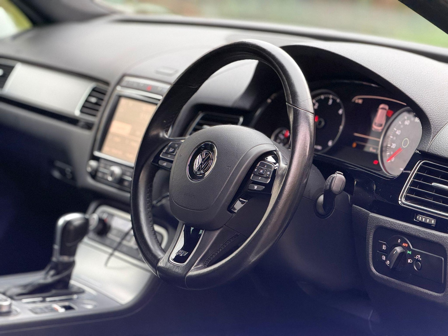 Used Volkswagen Touareg 2016 for sale - 77439696: Photo 38