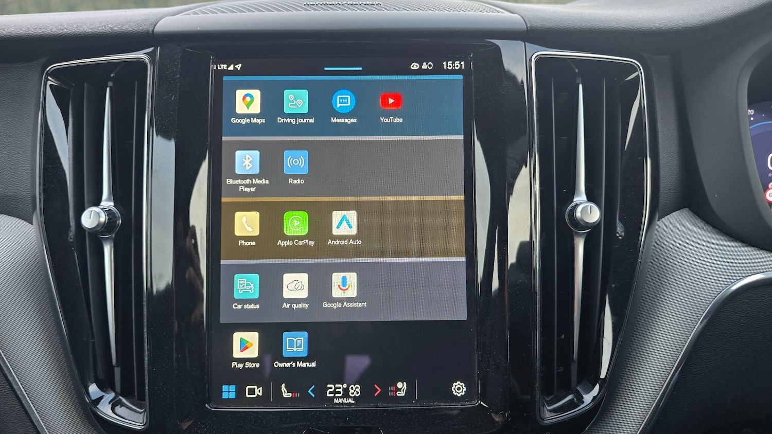 Used Volvo XC60 2023 for sale - 77396298: Photo 22