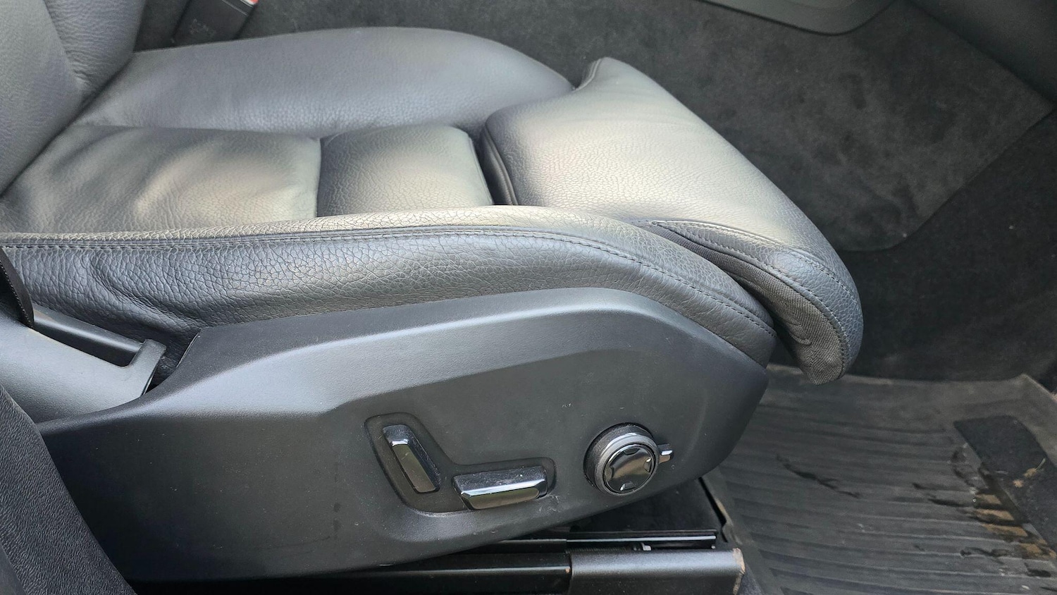 Used Volvo XC60 2023 for sale - 77396298: Photo 25