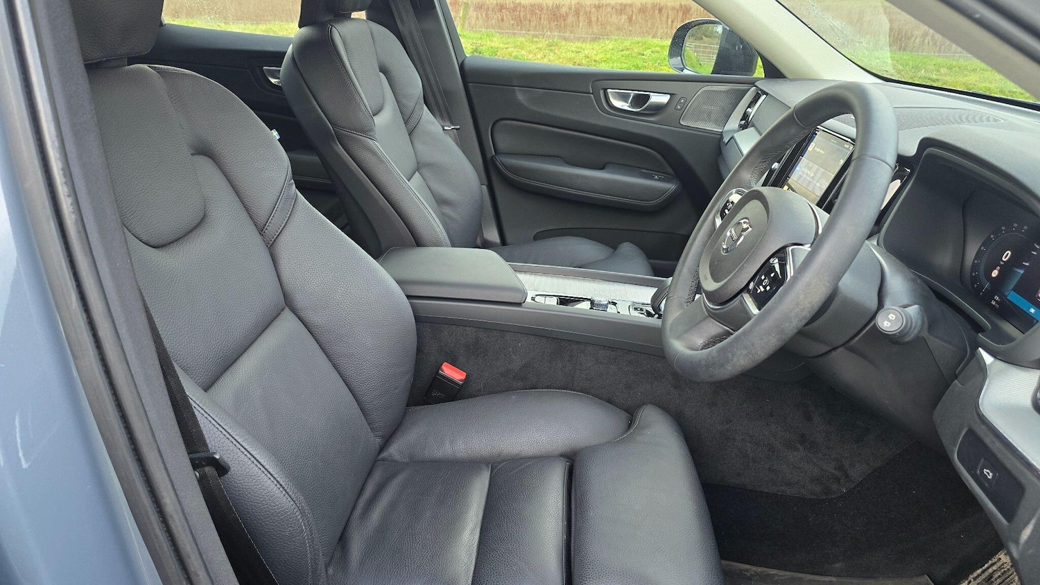 Used Volvo XC60 2023 for sale - 77396298: Photo 6