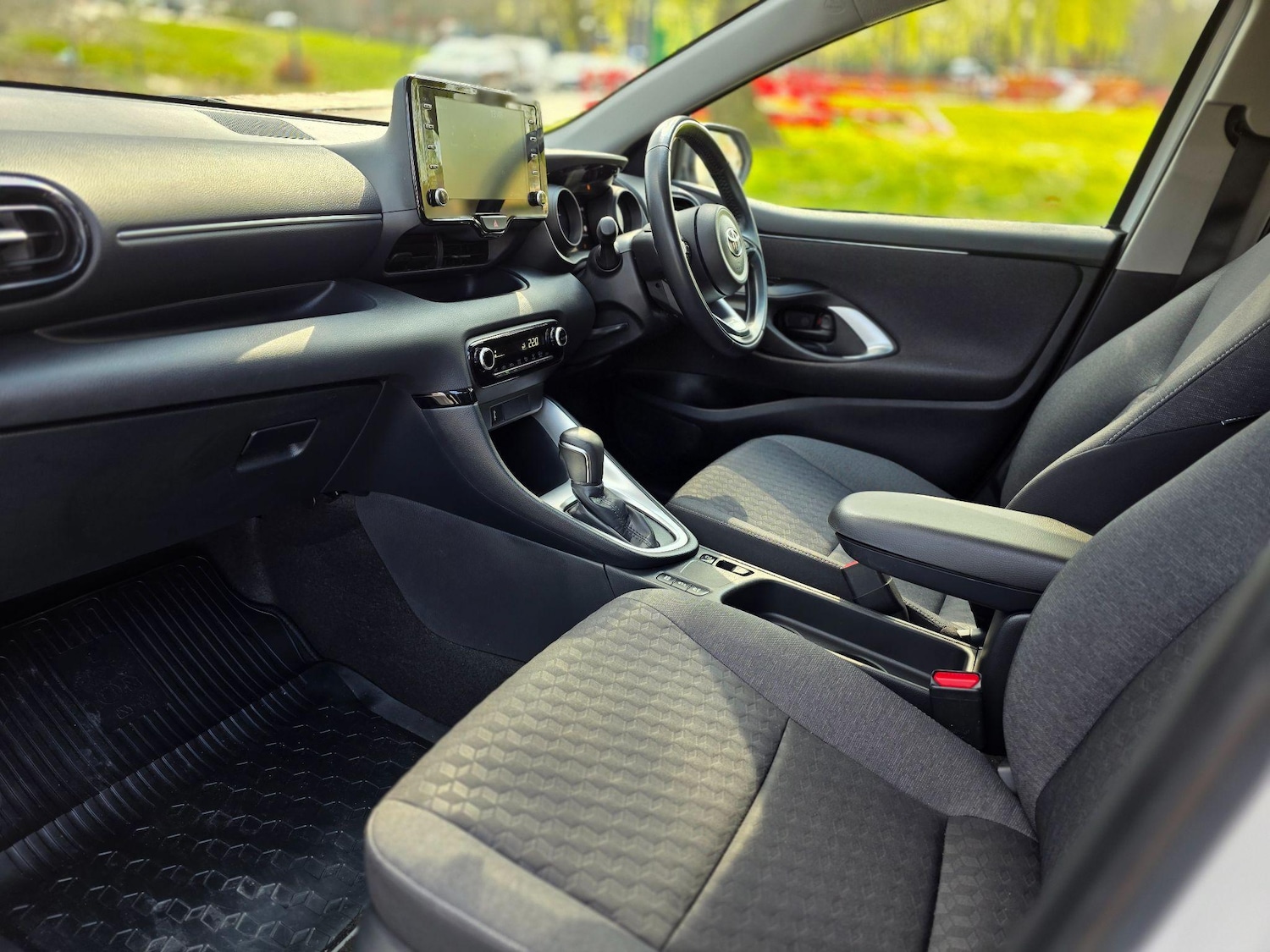 Used Toyota Yaris 2022 for sale - 76424584: Photo 6