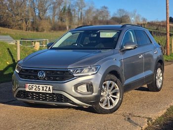 Used Volkswagen T-Roc 2025 for sale - 77097698: Photo