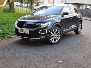 Used Volkswagen T-Roc 2021 for sale - 76071782: Photo