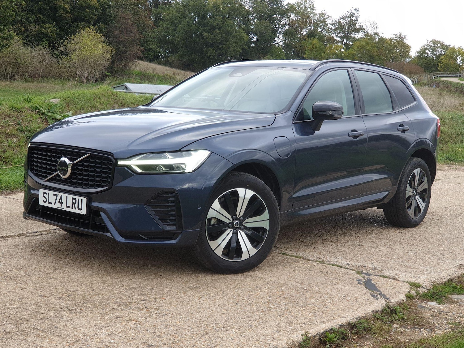 Used Volvo XC60 2024 for sale - 76425439: Photo 1