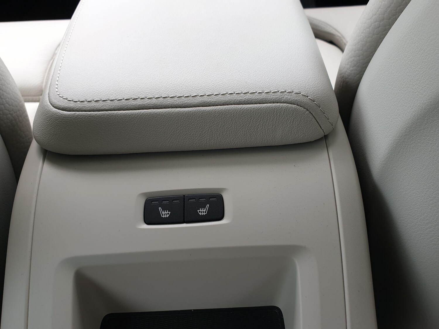 Used Volvo XC60 2024 for sale - 76425439: Photo 15