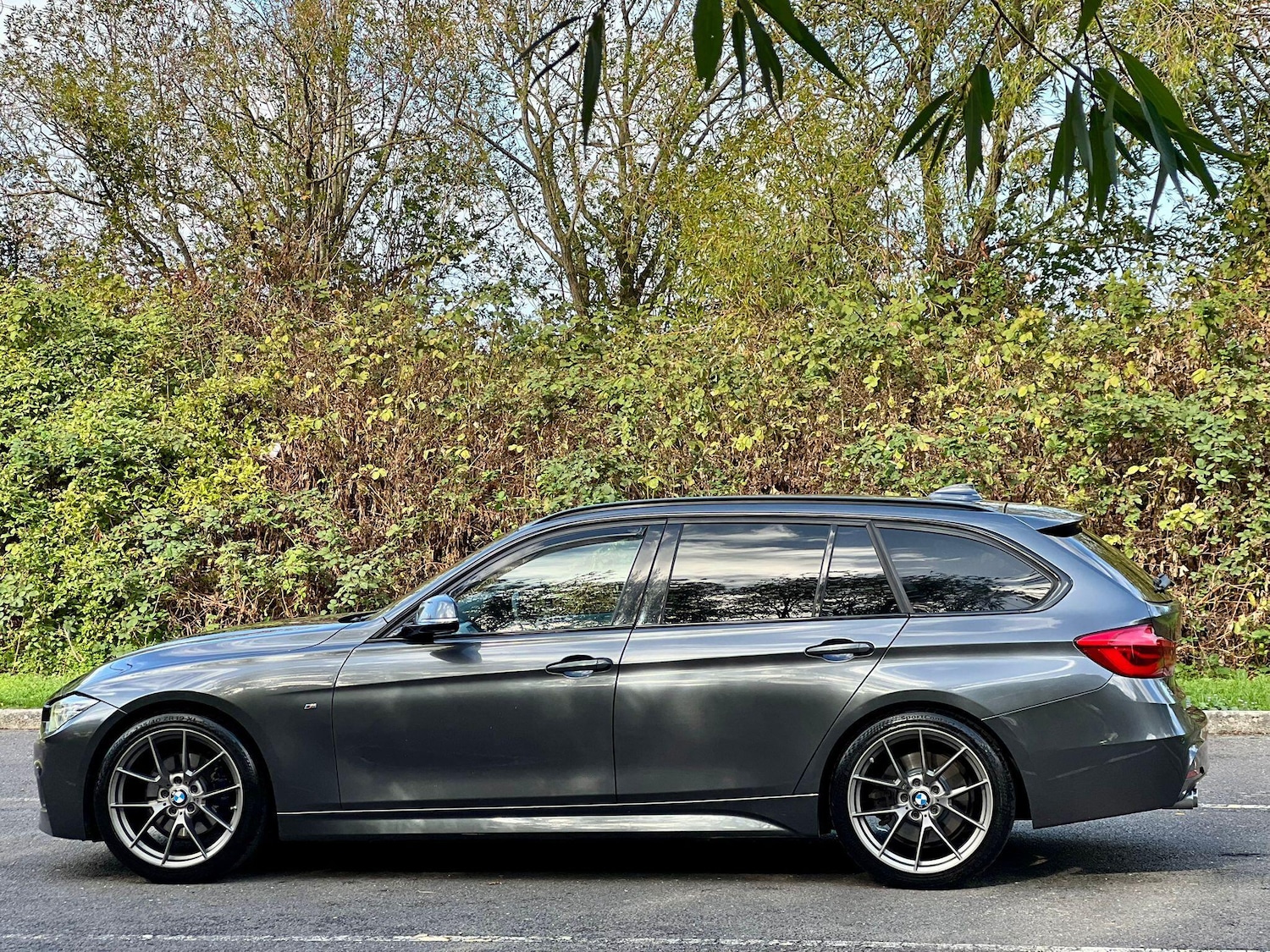 Used BMW 3 Series 2019 for sale - 76422977: Photo 11