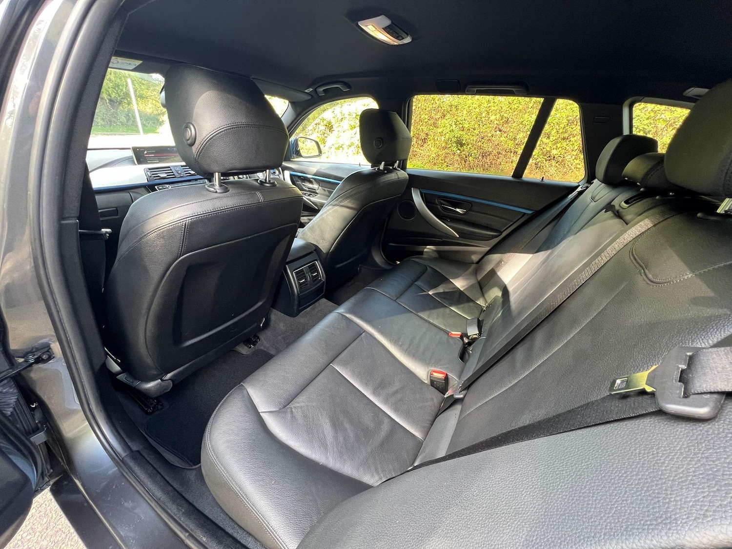 Used BMW 3 Series 2019 for sale - 76422977: Photo 29