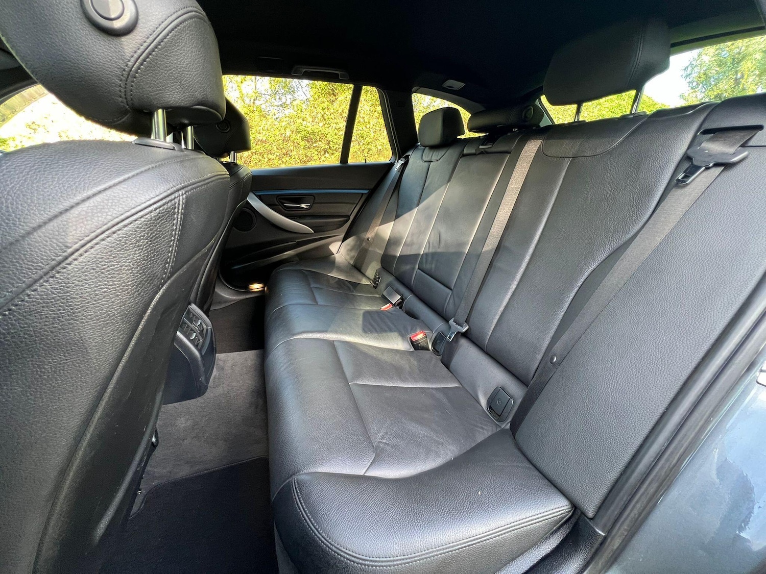 Used BMW 3 Series 2019 for sale - 76422977: Photo 9