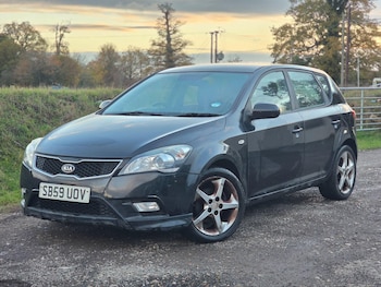 Used Kia Ceed 2010 for sale - 76499991: Photo