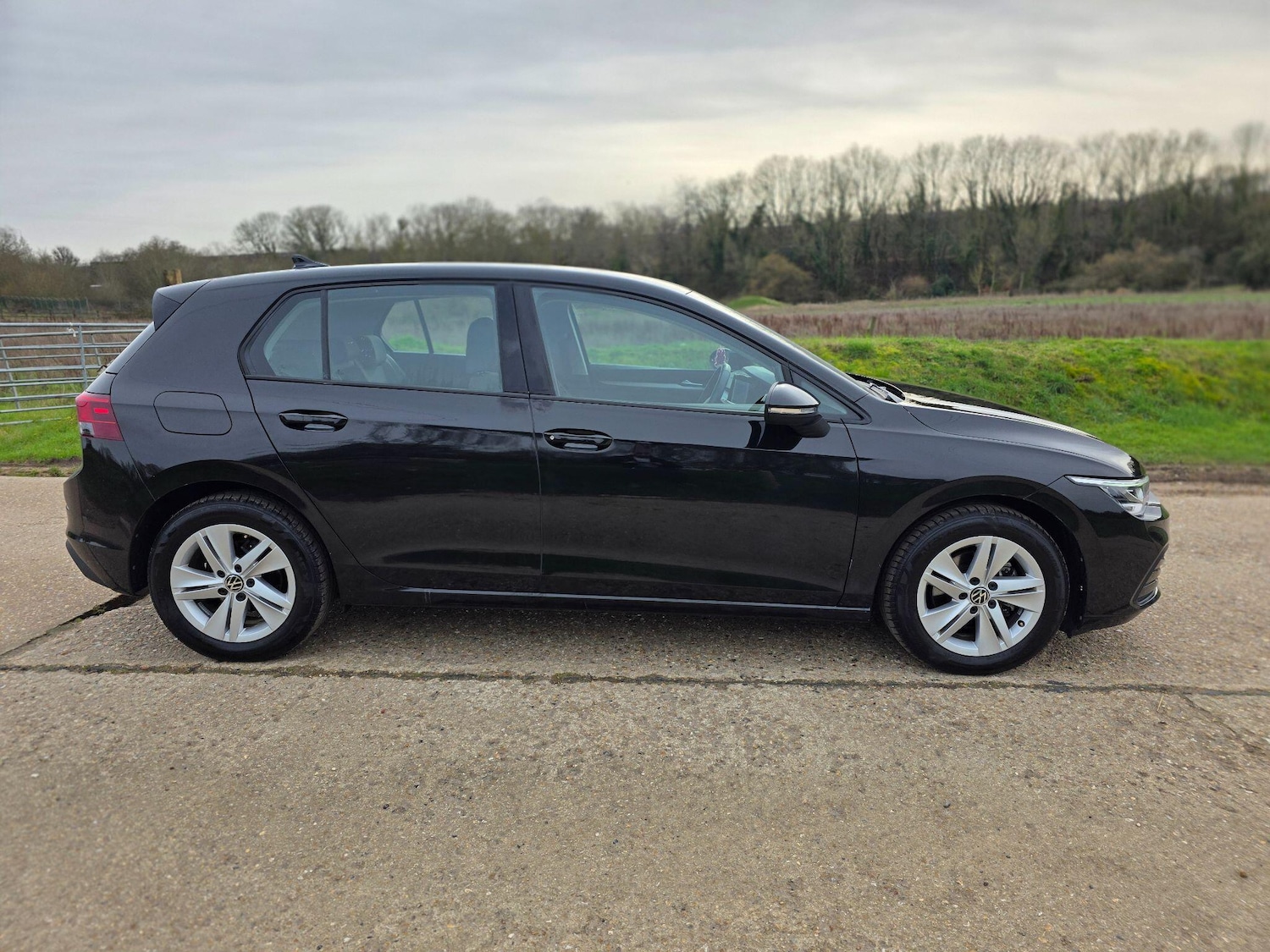 Used Volkswagen Golf 2024 for sale - 77585615: Photo 9