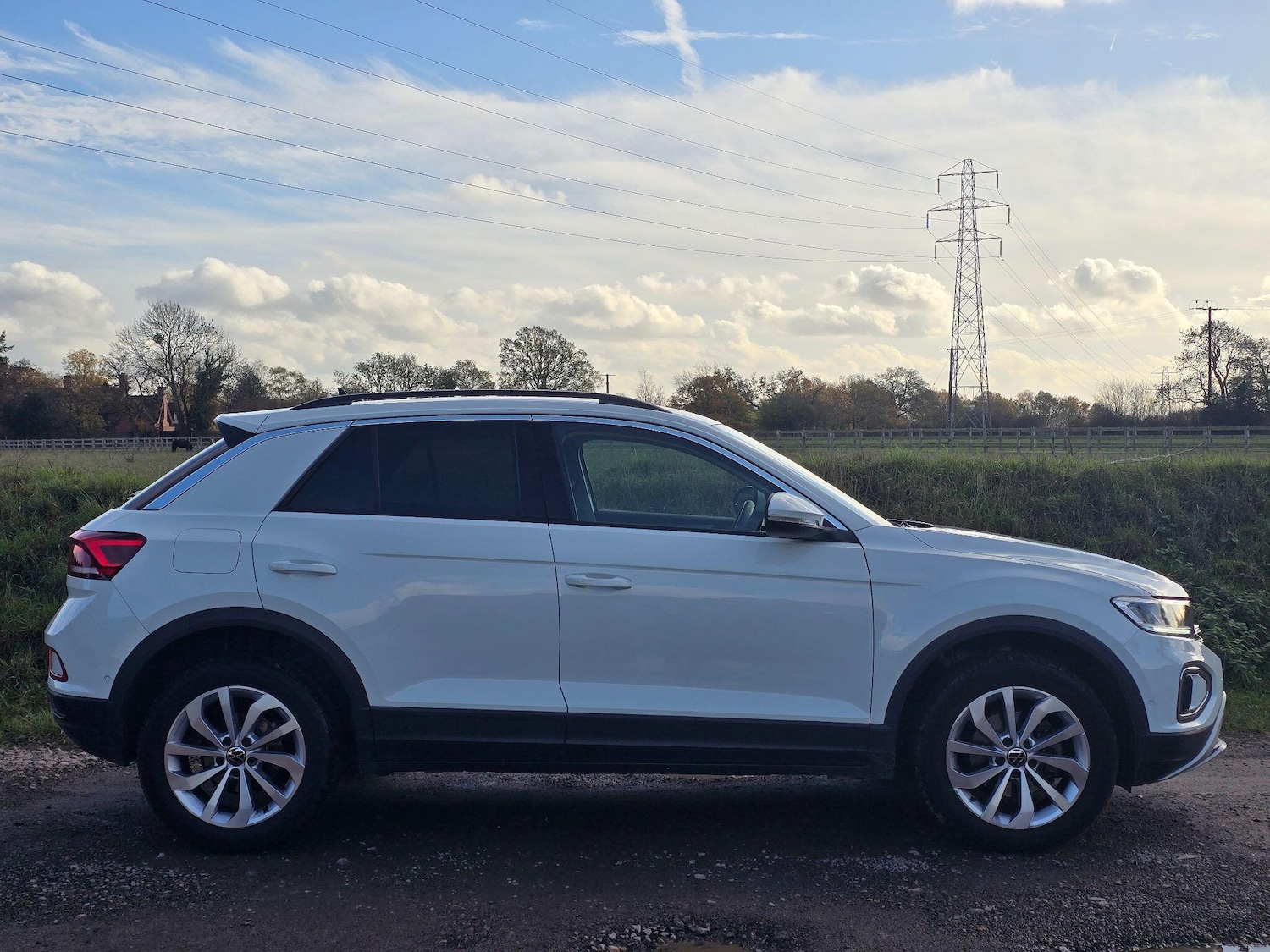 Used Volkswagen T-Roc 2024 for sale - 77098179: Photo 10