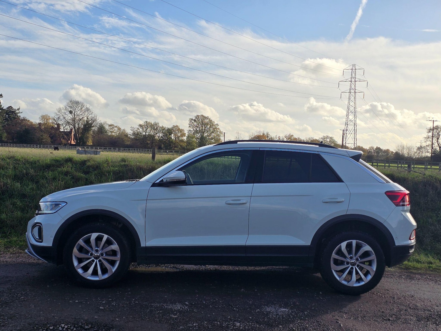 Used Volkswagen T-Roc 2024 for sale - 77098179: Photo 8