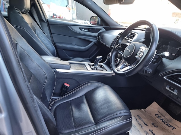 Used Jaguar XE 2019 for sale - 75233056: Photo 7