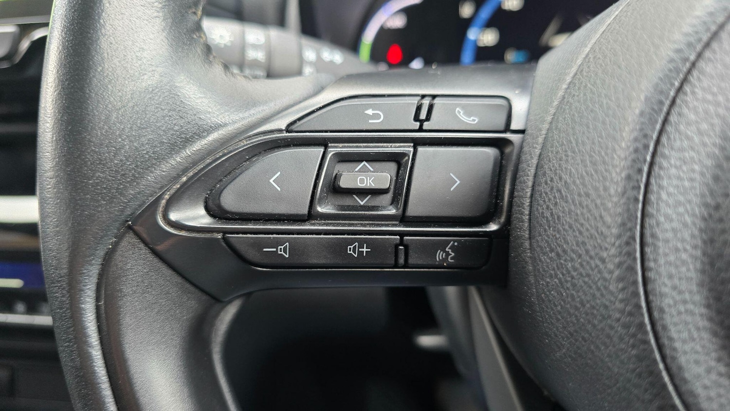 Used Toyota Yaris Cross 2022 for sale - 77330504: Photo 16