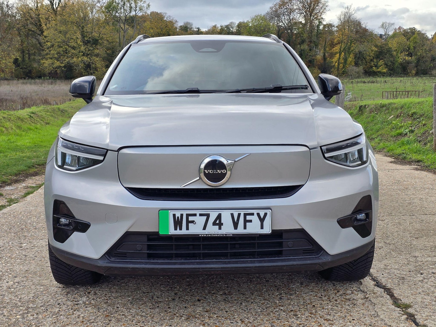 Used Volvo XC40 2024 for sale - 77097798: Photo 2