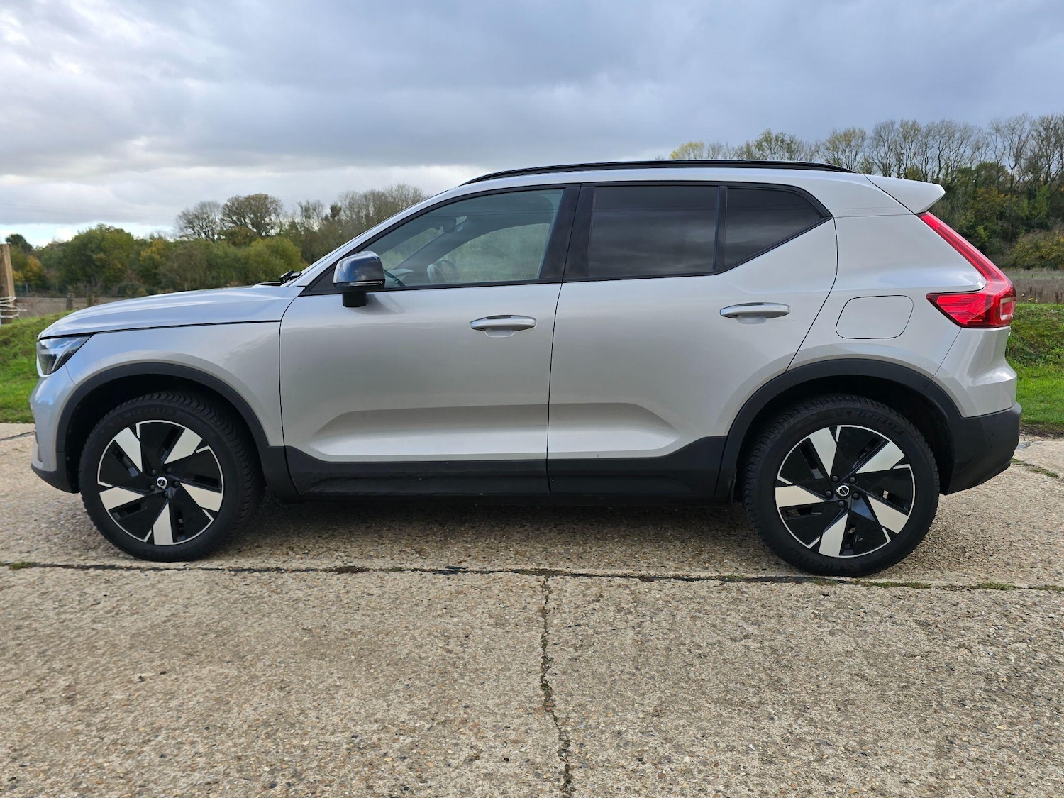 Used Volvo XC40 2024 for sale - 77097798: Photo 8