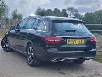 Used Mercedes-Benz C Class 2019 for sale - 79303305: Photo