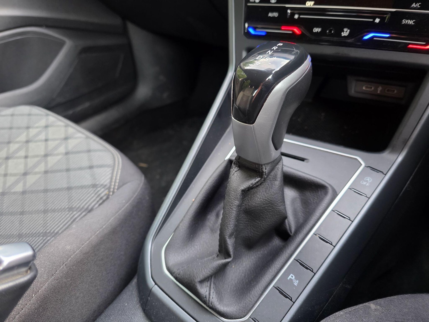 Used Volkswagen Polo 2024 for sale - 77386506: Photo 25