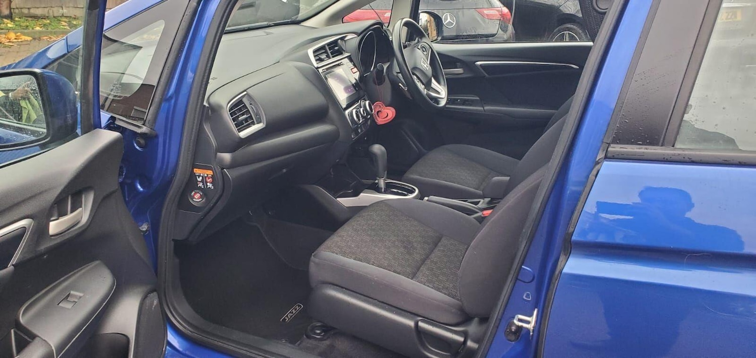 Used Honda Jazz 2017 for sale - 77097574: Photo 19