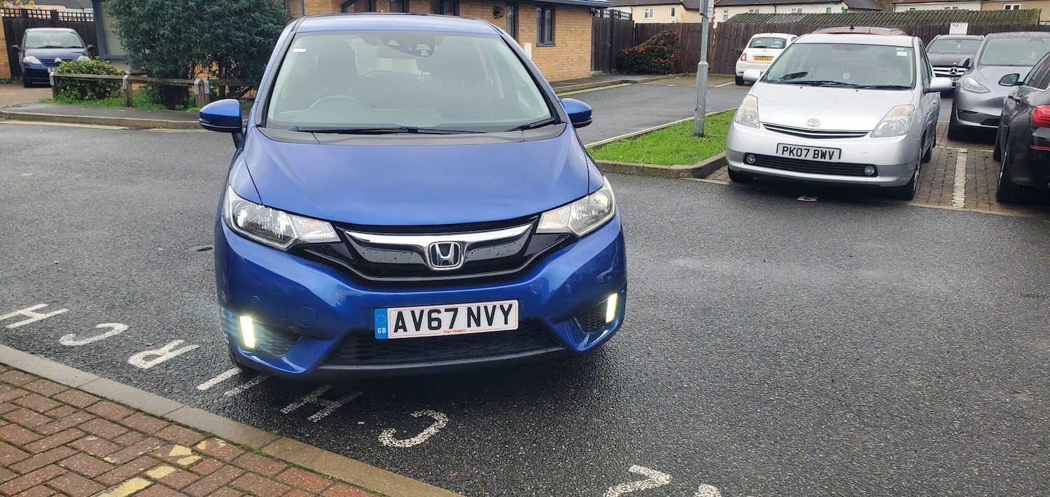Used Honda Jazz 2017 for sale - 77097574: Photo 2