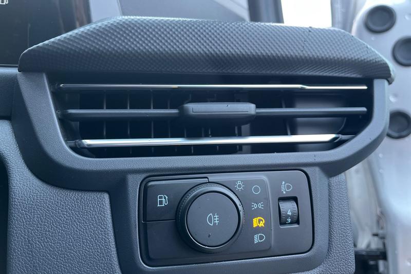 Used Ford Transit Custom 2025 for sale - 77176382: Photo 27