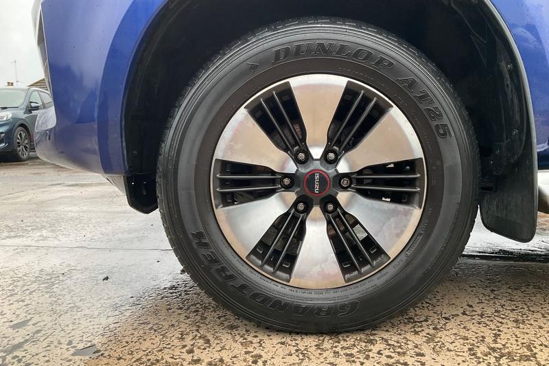 Used Isuzu D-Max 2023 for sale - 76882574: Photo 8