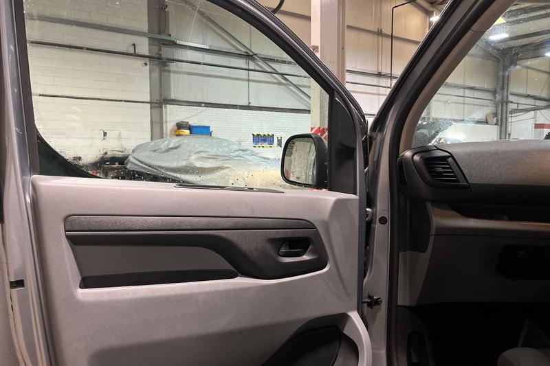 Used Vauxhall Vivaro 2022 for sale - 77292706: Photo 8