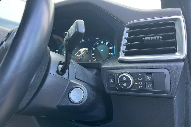 Used Volkswagen Amarok 2023 for sale - 76344450: Photo 27