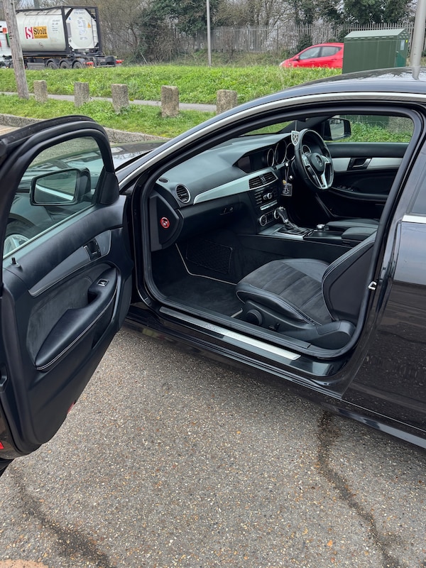 Used Mercedes-Benz C-Class 2014 for sale - 73469691: Photo 13
