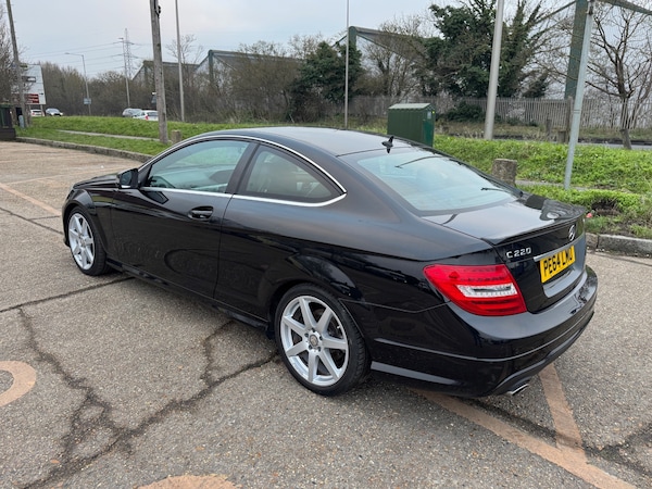 Used Mercedes-Benz C-Class 2014 for sale - 73469691: Photo 3