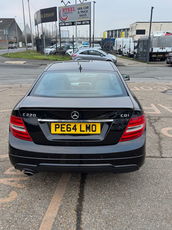 Used Mercedes-Benz C-Class 2014 for sale - 73469691: Photo 4