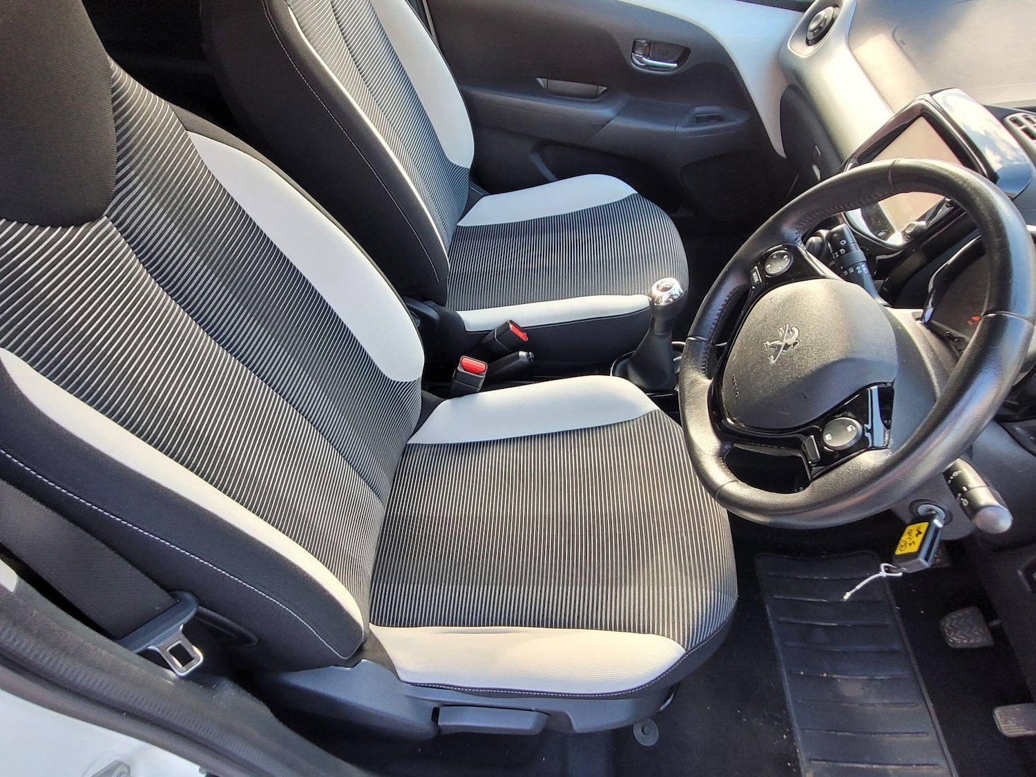 Used Peugeot 108 for sale - 76521914: Photo 17