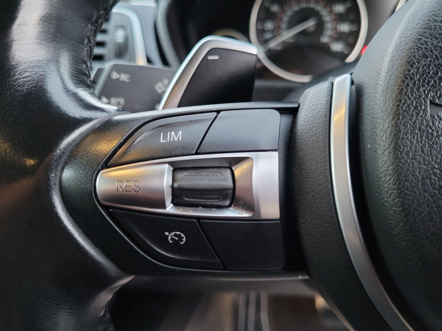 Used BMW 3 Series 2018 for sale - 76984692: Photo 29