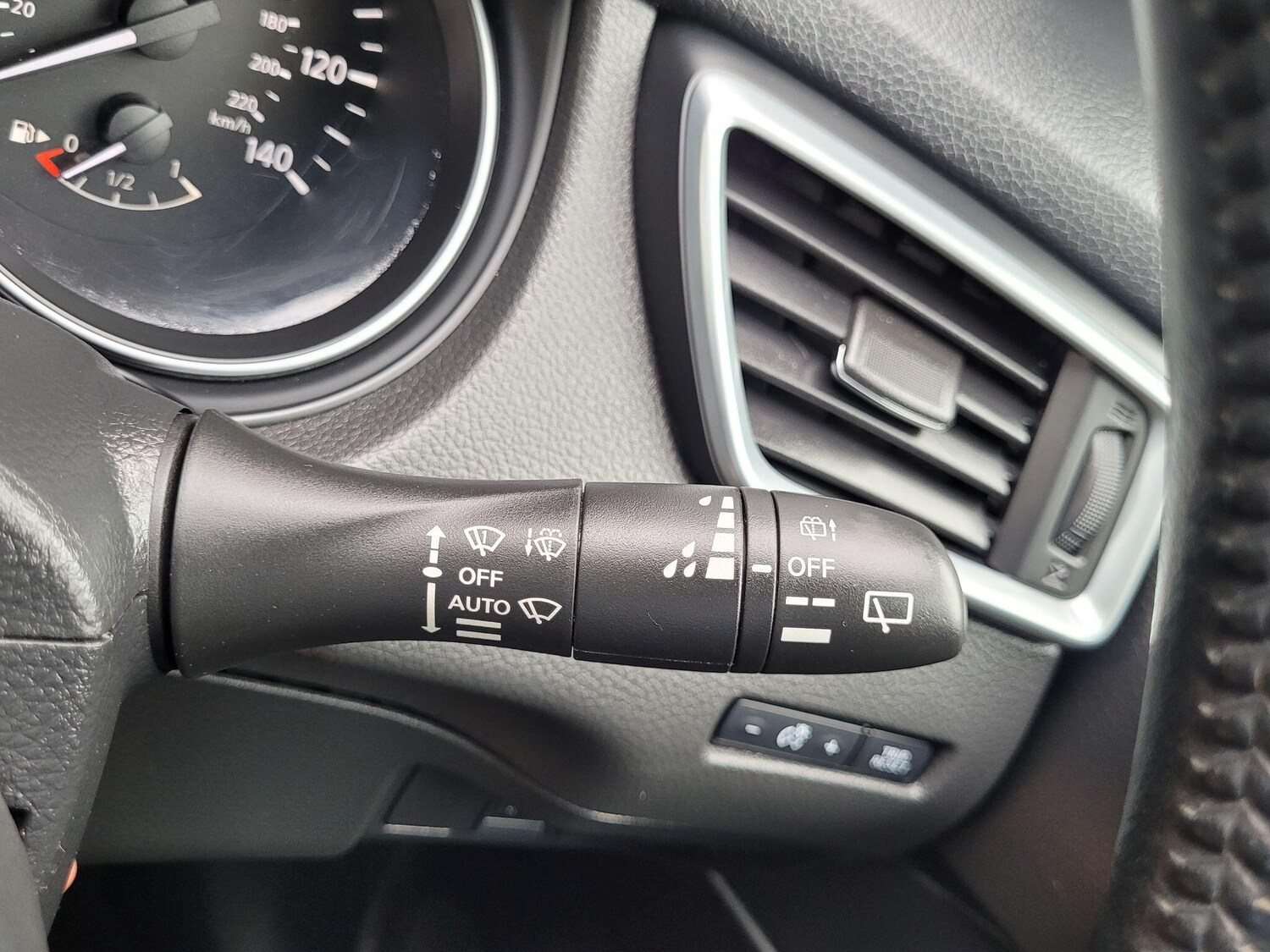 Used Nissan Qashqai 2018 for sale - 76370980: Photo 29