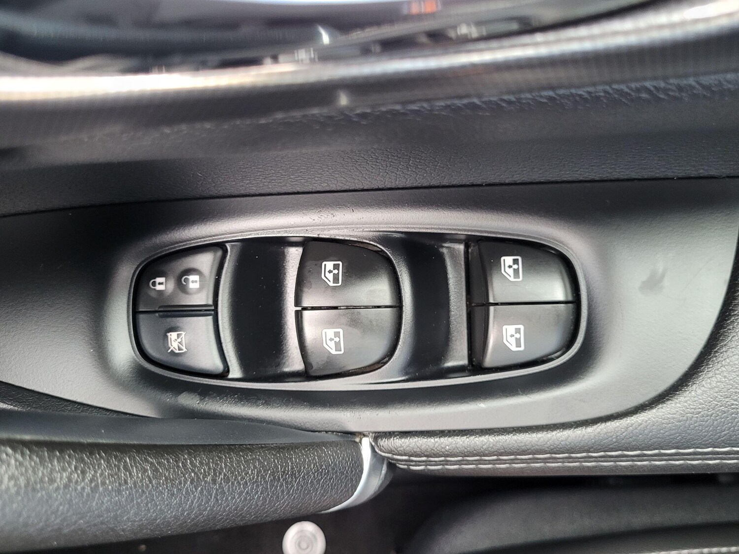 Used Nissan Qashqai 2018 for sale - 76370980: Photo 30