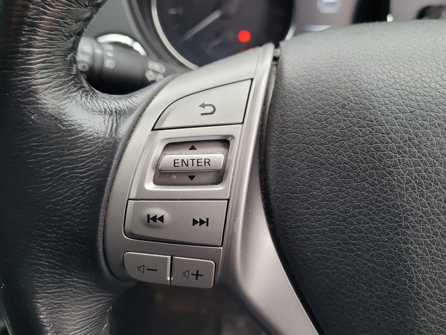 Used Nissan X-Trail 2017 for sale - 77066952: Photo 16