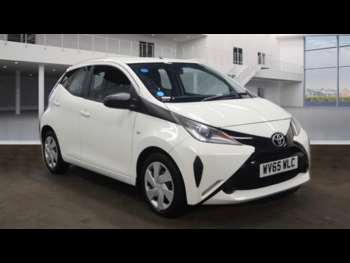2015 (65) - 1.0 VVT-i x-play Euro 5 5dr Euro 5