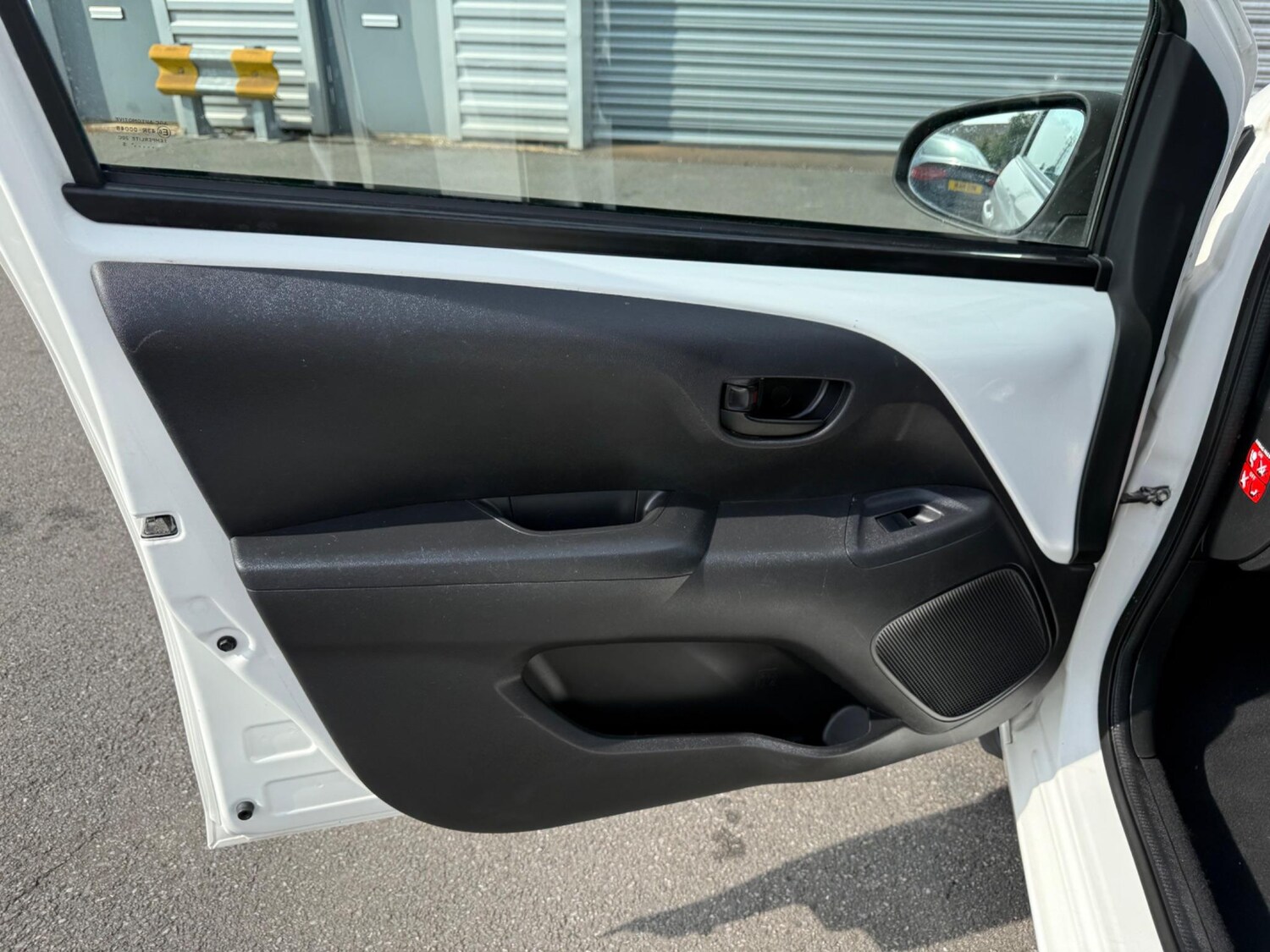 Vehicle 33