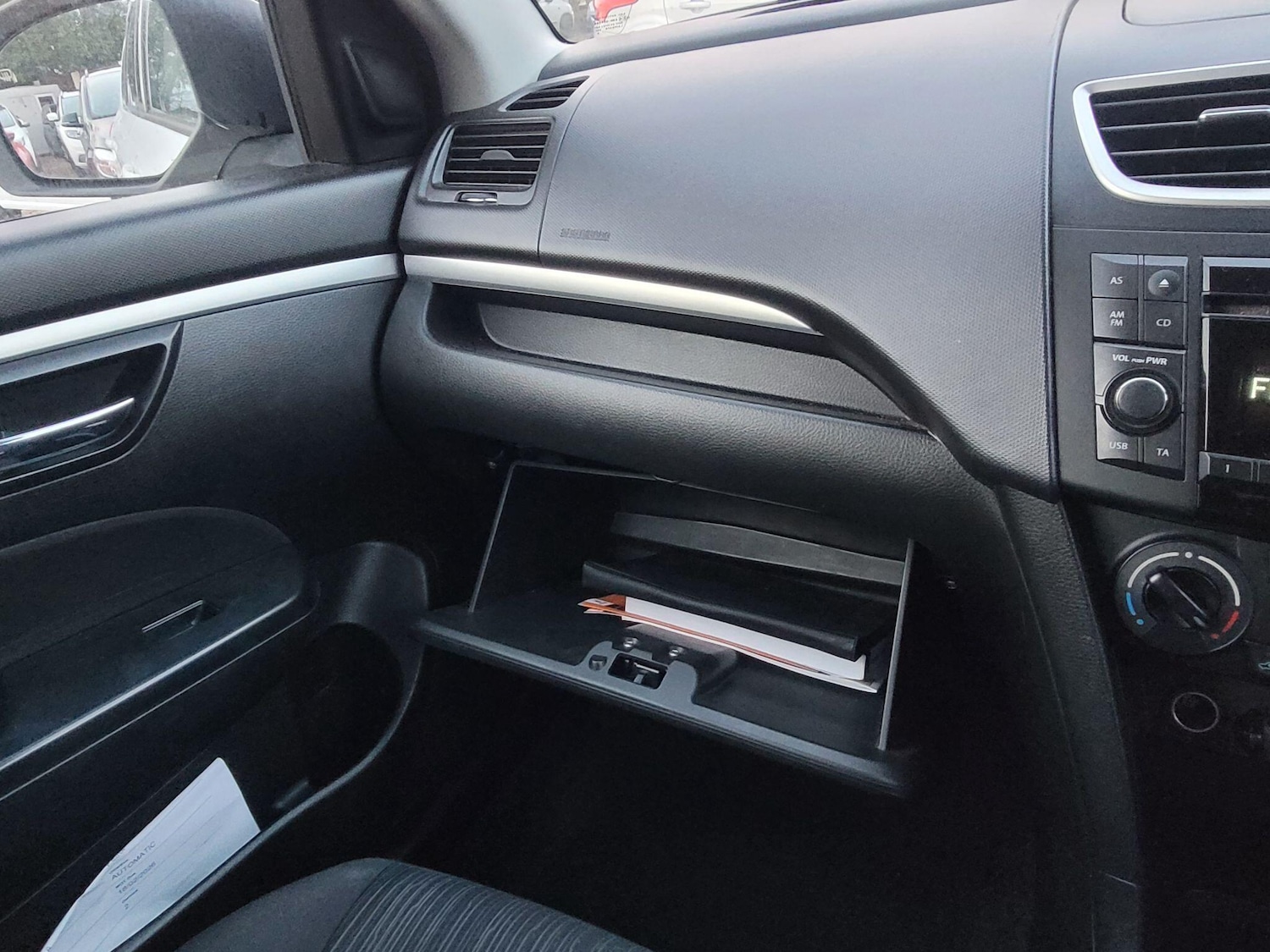 Used Suzuki Swift 2014 for sale - 77306021: Photo 12