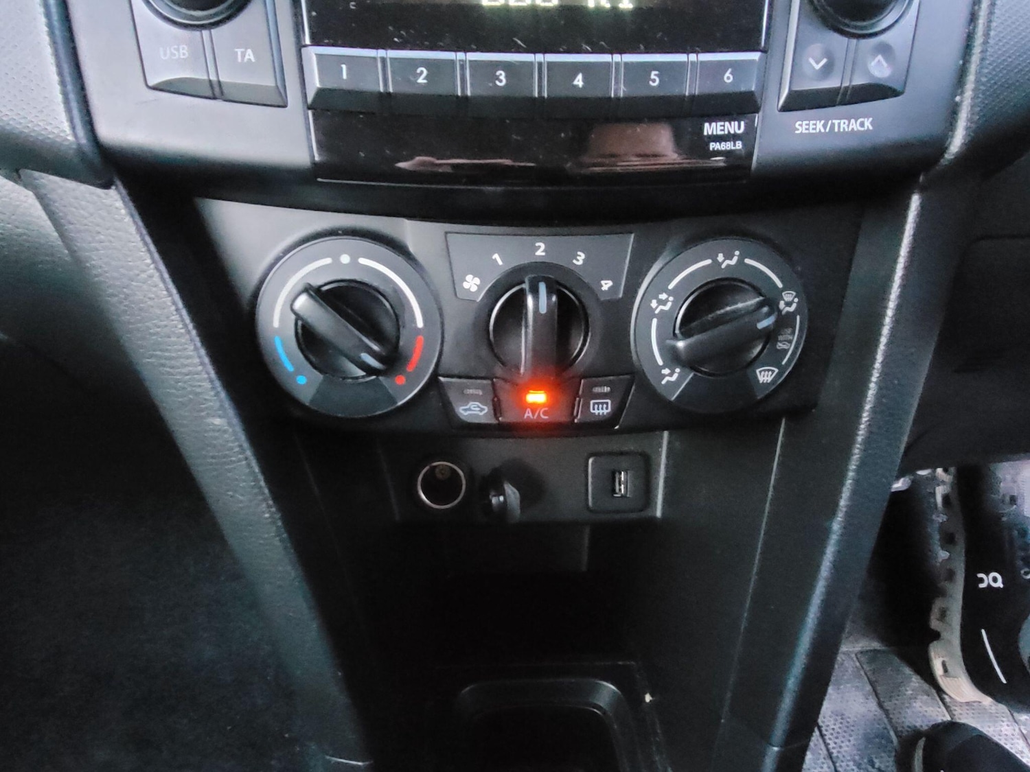 Used Suzuki Swift 2014 for sale - 77306021: Photo 13