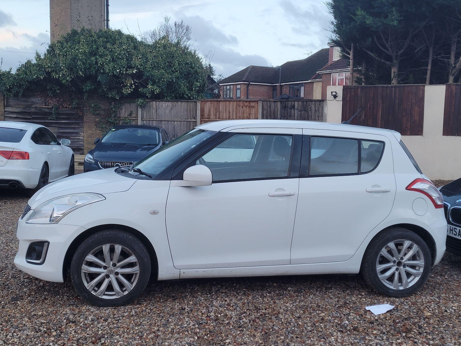 Used Suzuki Swift 2014 for sale - 77306021: Photo 5