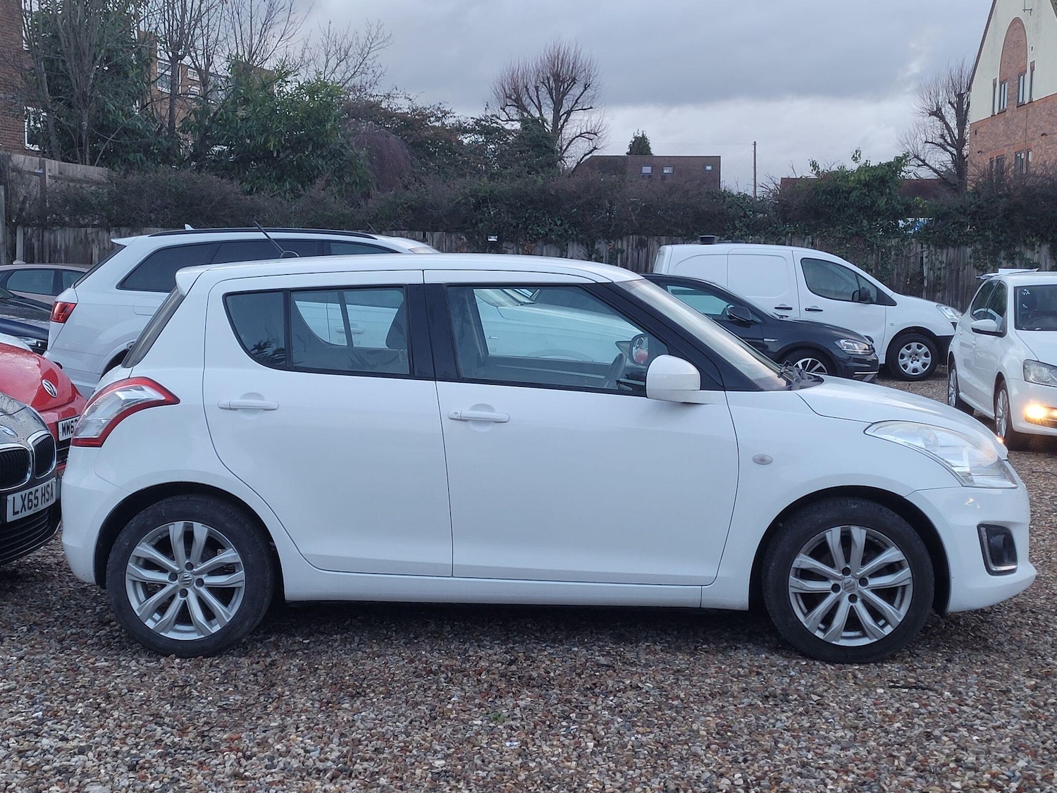 Used Suzuki Swift 2014 for sale - 77306021: Photo 6