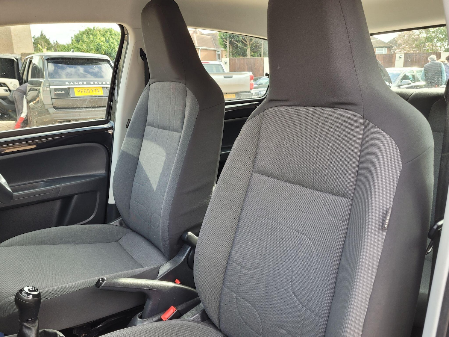 Used Volkswagen up! 2014 for sale - 77637639: Photo 43