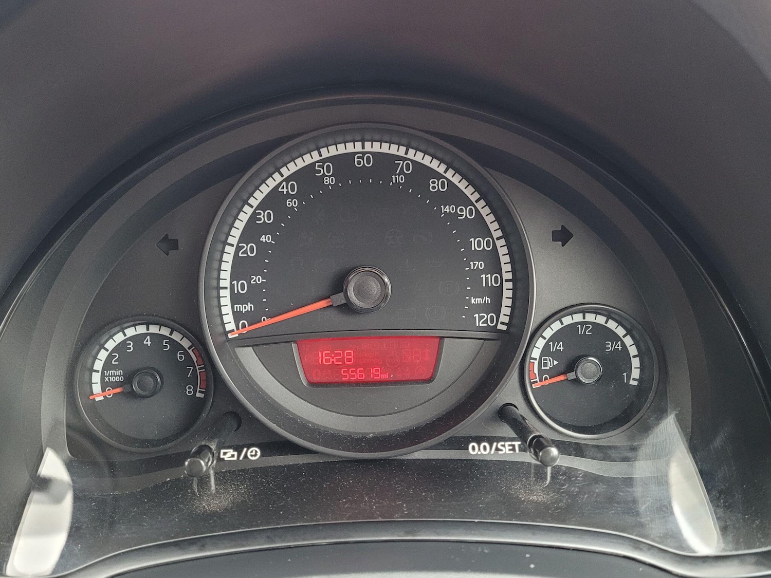 Used Volkswagen up! 2014 for sale - 77637639: Photo 48