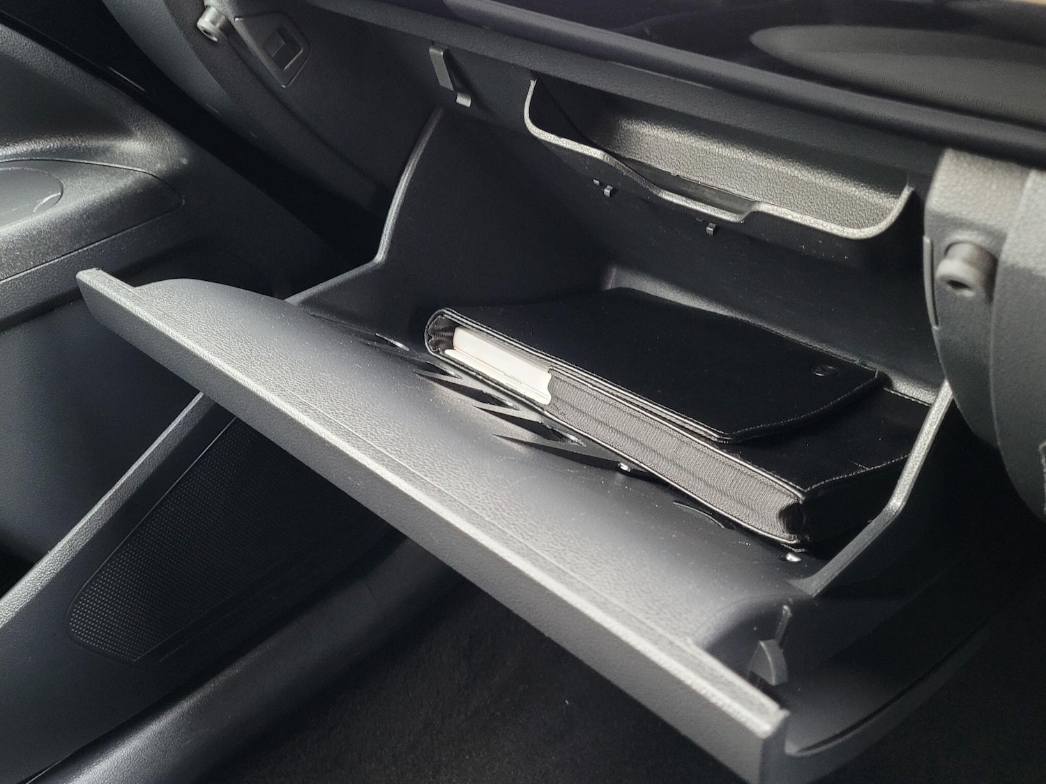 Used Volkswagen up! 2014 for sale - 77637639: Photo 53