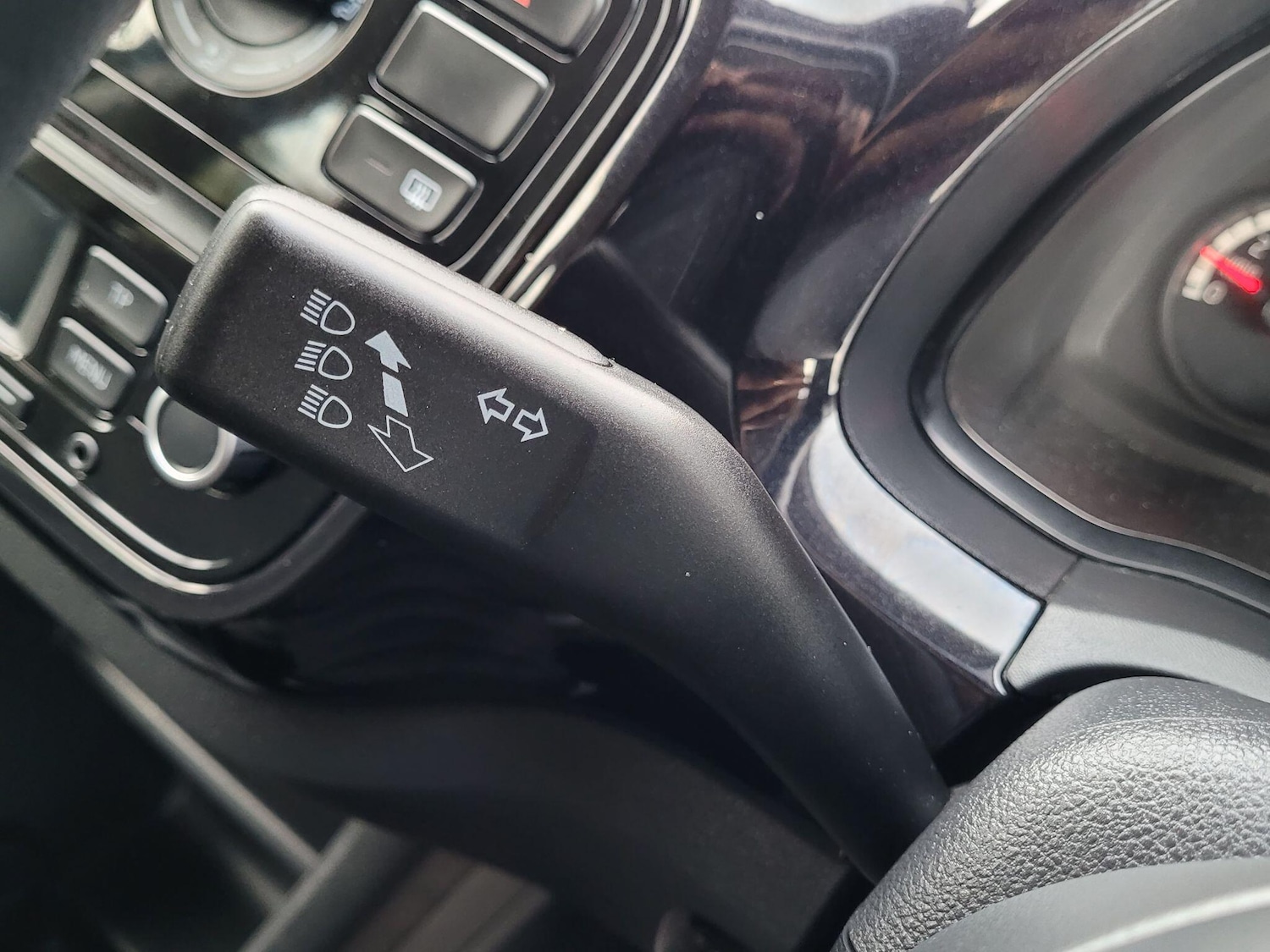 Used Volkswagen up! 2014 for sale - 77637639: Photo 59