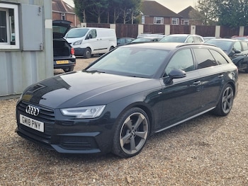 Used Audi A4 2018 for sale - 77585749: Photo