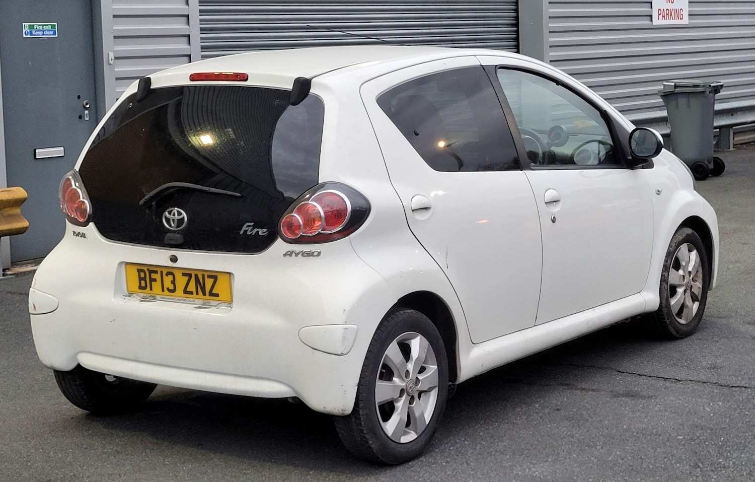 Used Toyota AYGO 2013 for sale - 76573253: Photo 3